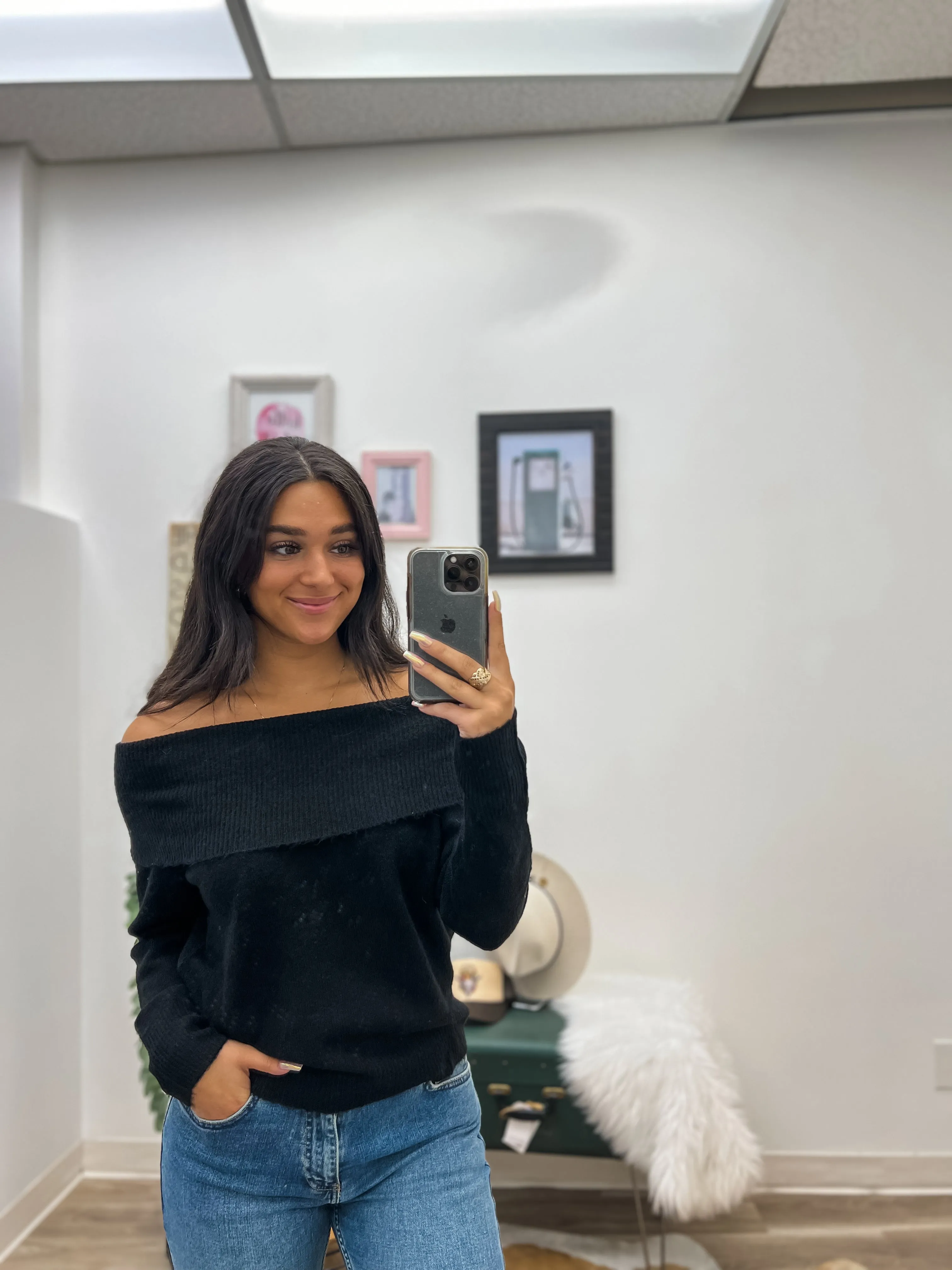 Stella Off-Shoulder Sweater - Black